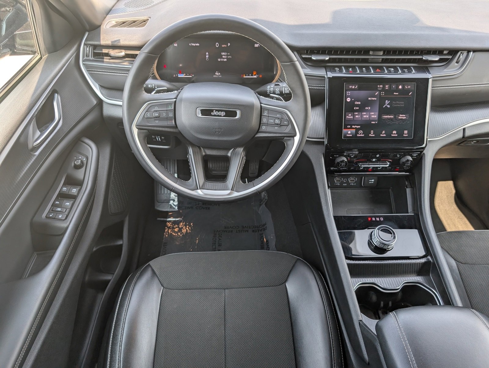 Certified 2024 Jeep Grand Cherokee L Laredo image 12