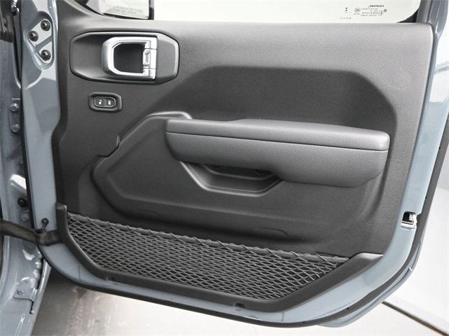 New 2025 Jeep Gladiator Sport image 20