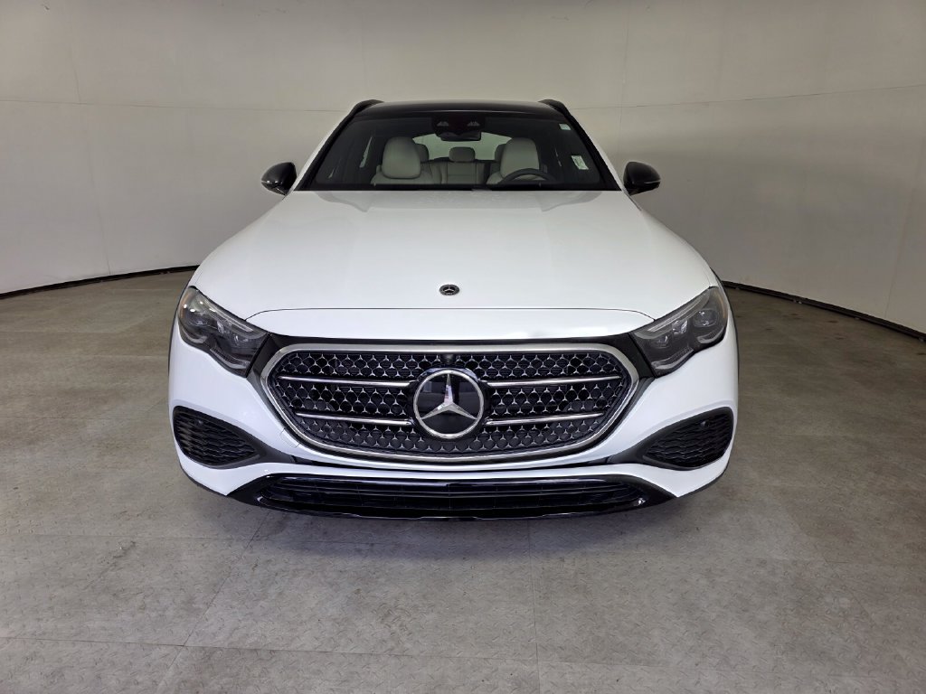 New 2027 Mercedes-Benz E 450 4MATIC All-Terrain Wagon image 2