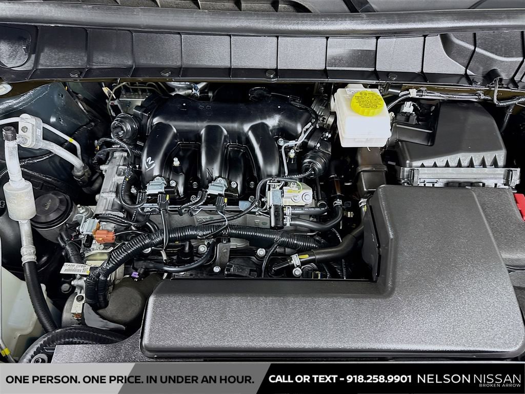Certified 2025 Nissan Pathfinder Platinum w/ Cargo Package FWD image 33