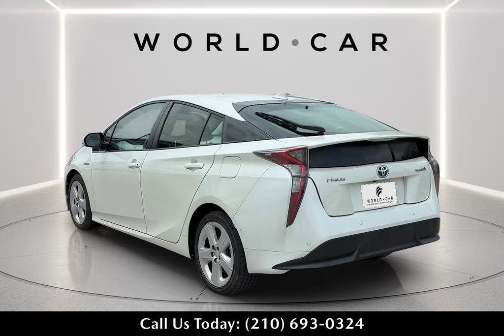 Used 2018 Toyota Prius Four Touring FWD image 5