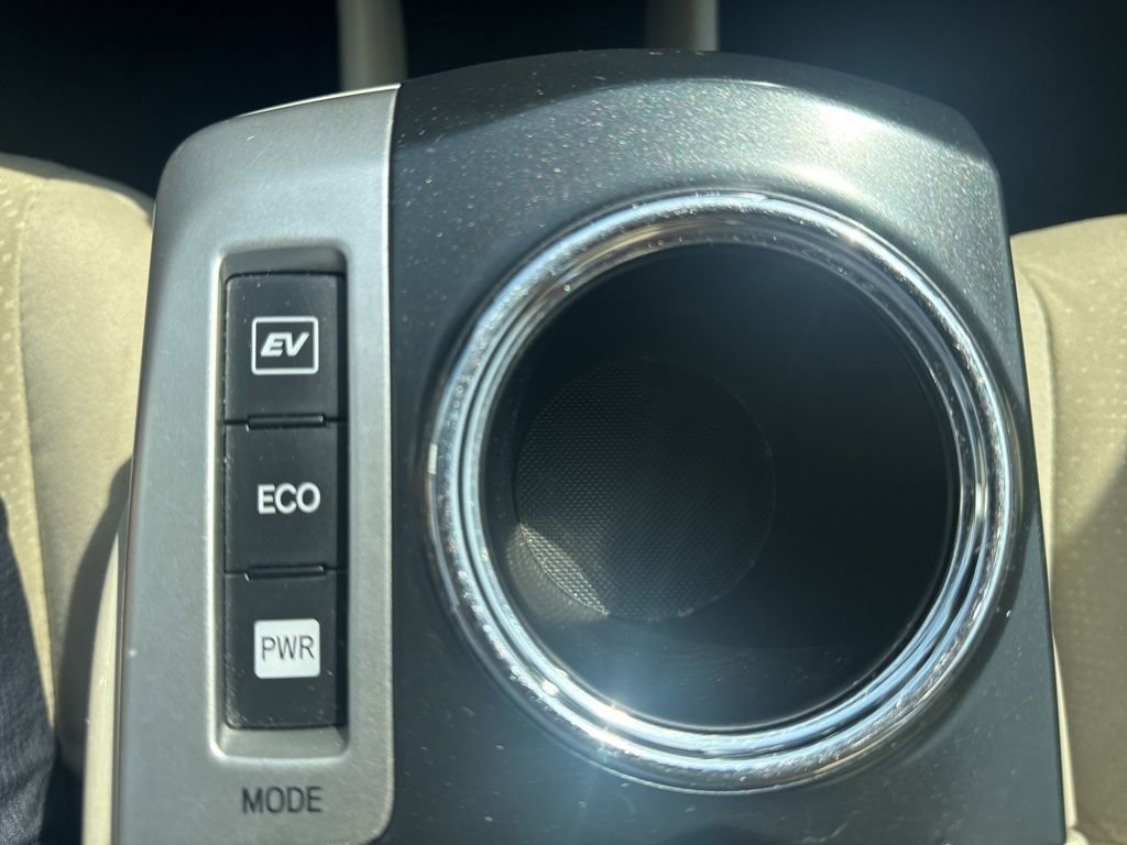 Used 2013 Toyota Prius V Three FWD image 19