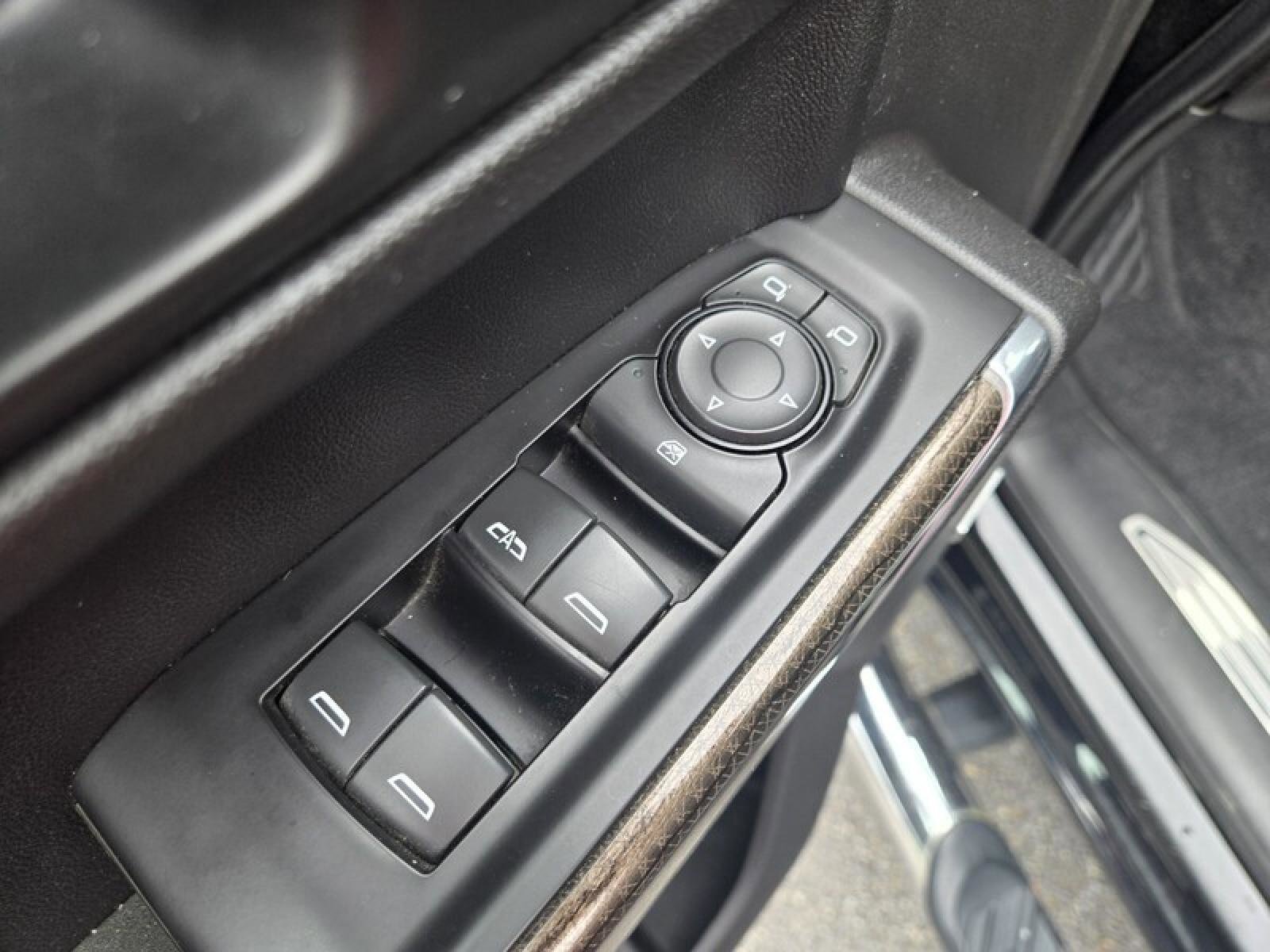 Used 2020 Chevrolet Silverado 1500 RST AWD/4WD image 21