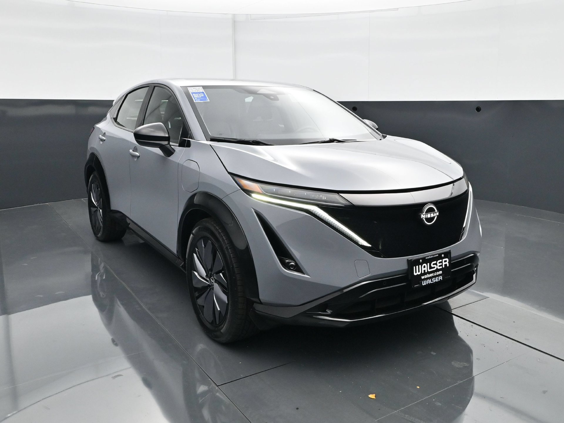 Used 2023 Nissan Ariya AWD image 11