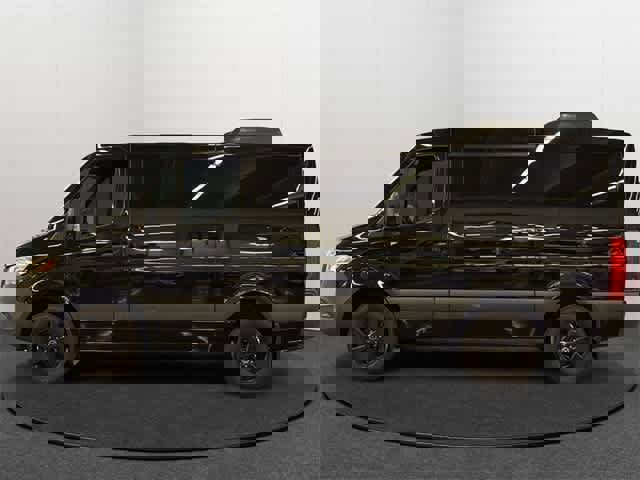 Used 2023 Mercedes-Benz Sprinter 2500 image 2