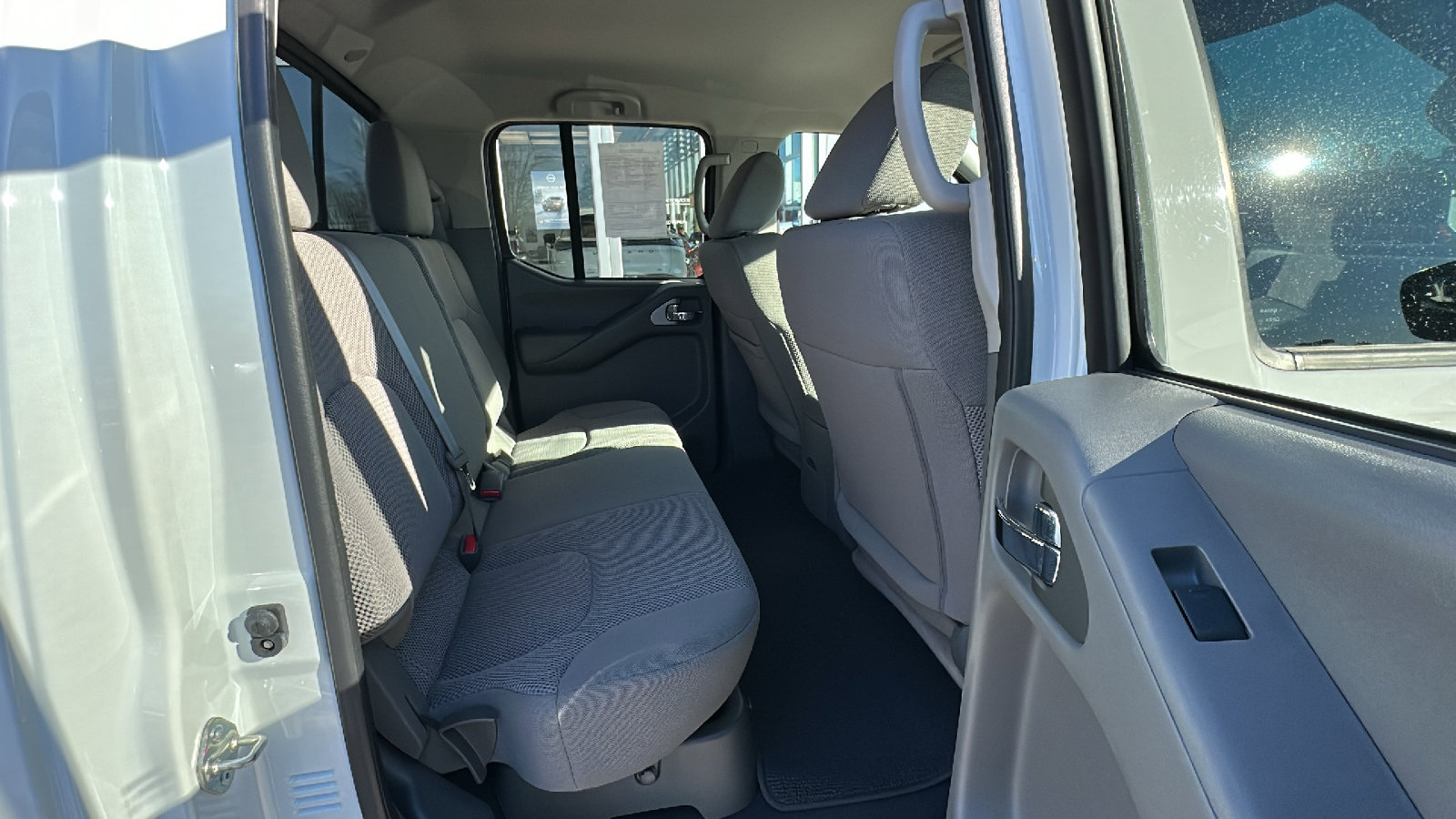 Certified 2019 Nissan Frontier SV image 25
