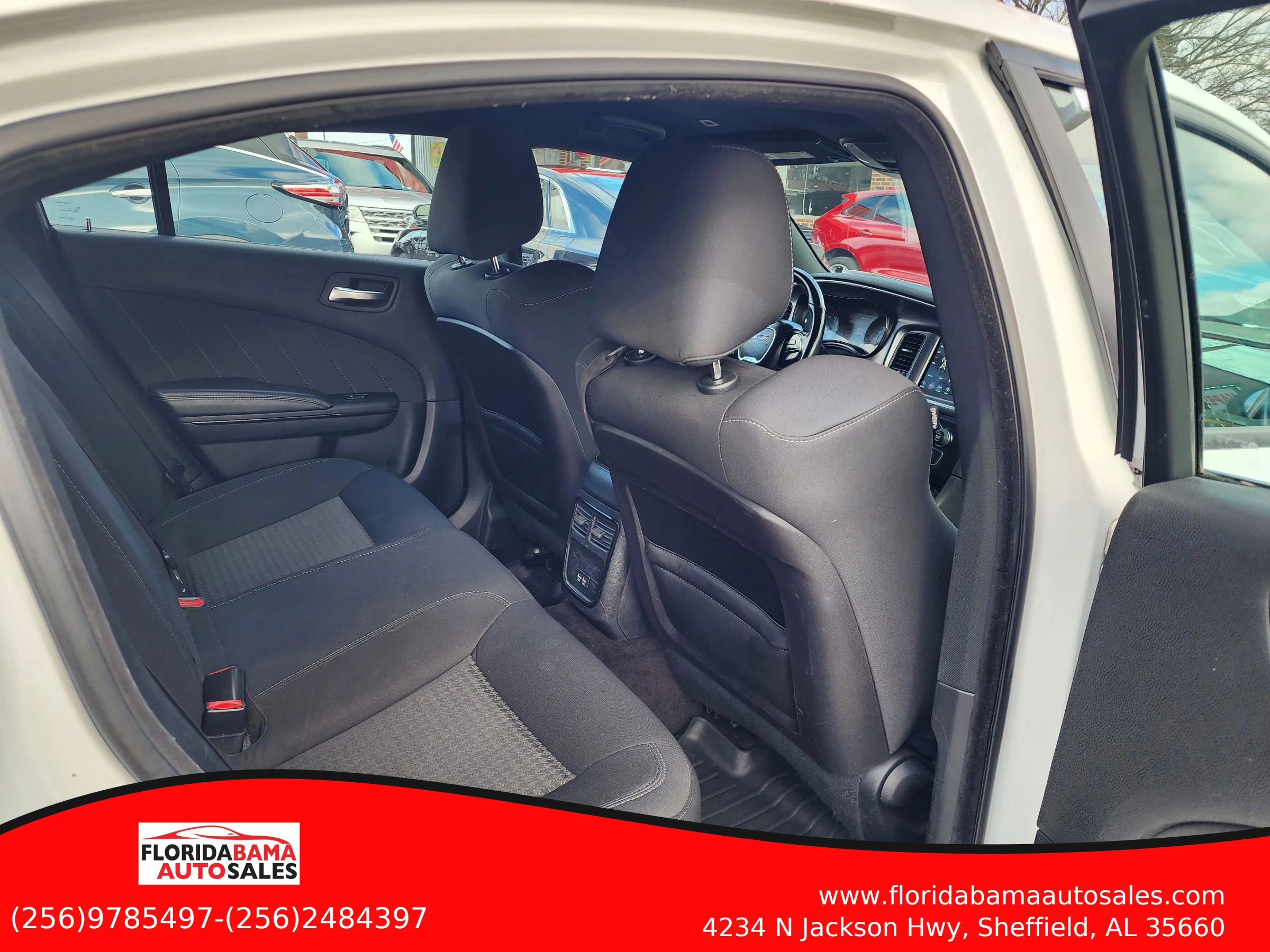 Used 2019 Dodge Charger GT w/ Blacktop Package image 11