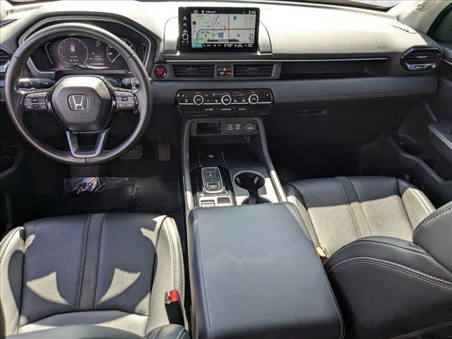 Used 2023 Honda Pilot Touring image 18