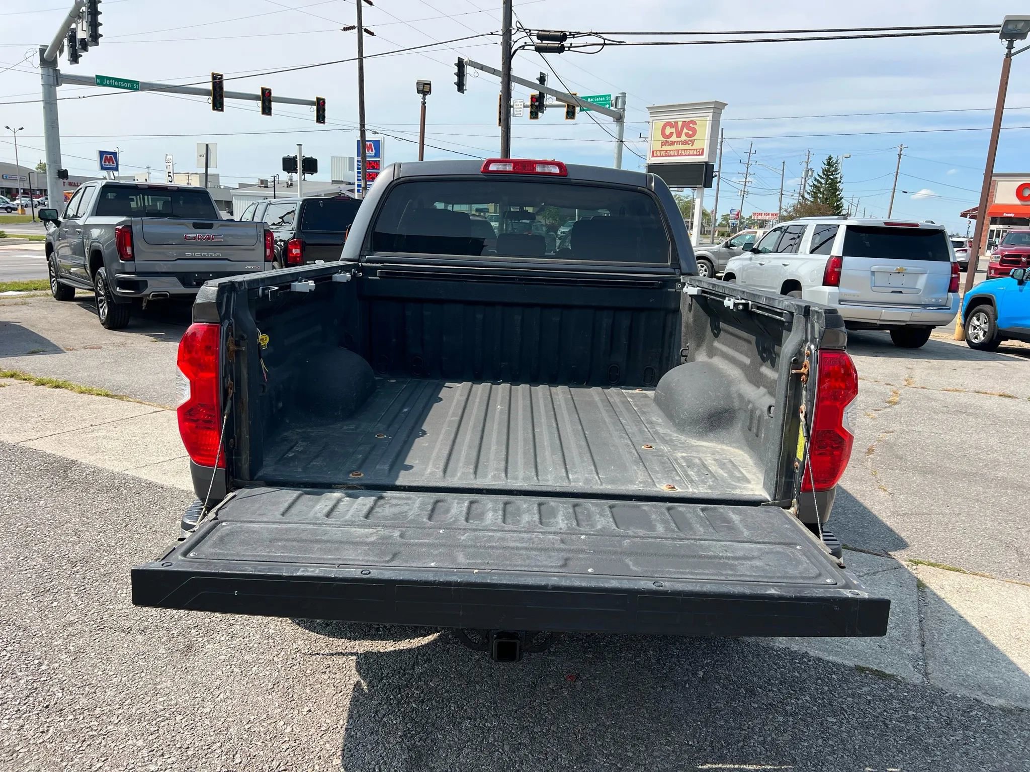 Used 2016 Toyota Tundra SR5 image 7