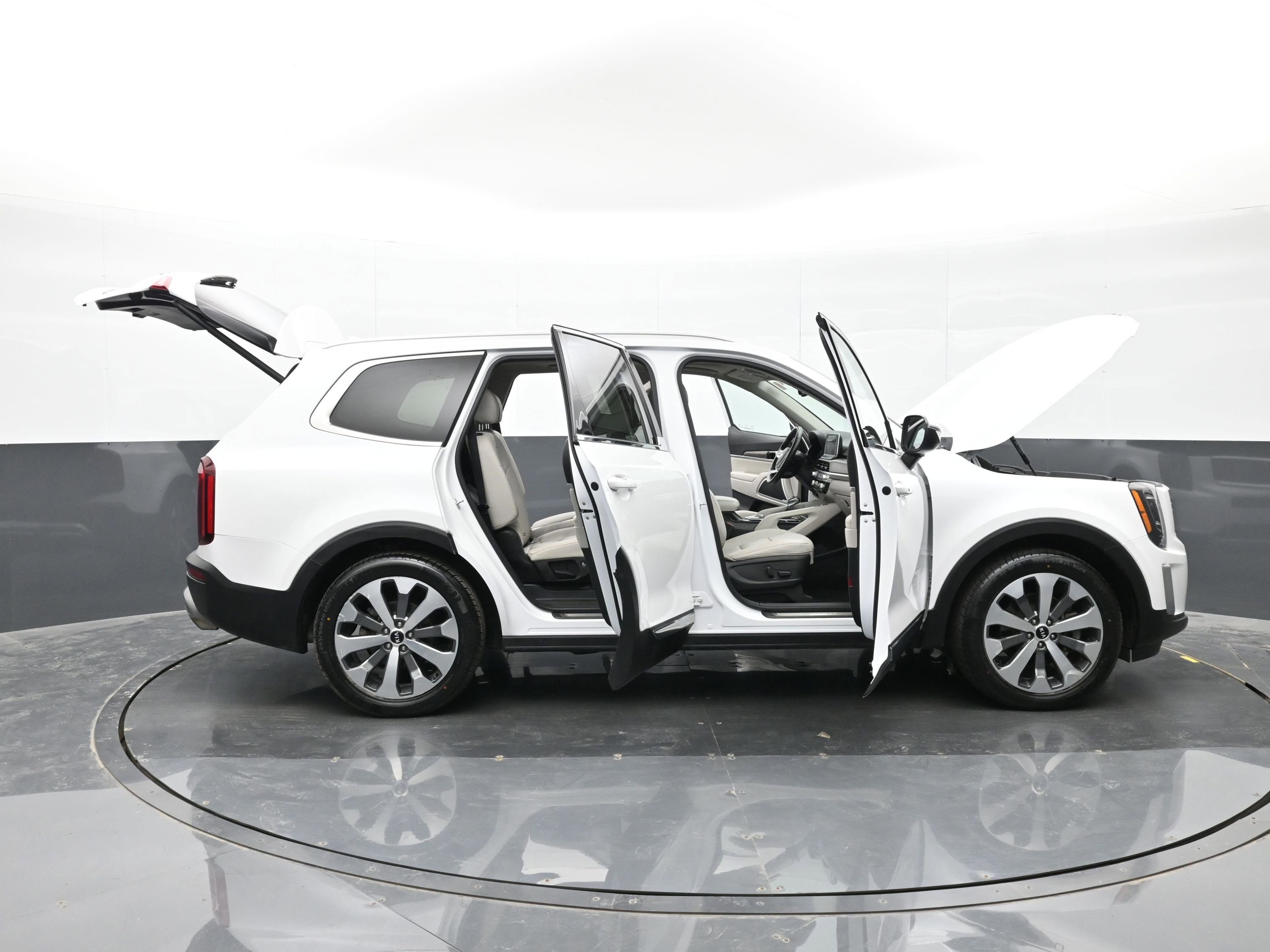 Used 2020 Kia Telluride EX w/ EX Premium Package AWD/4WD image 49