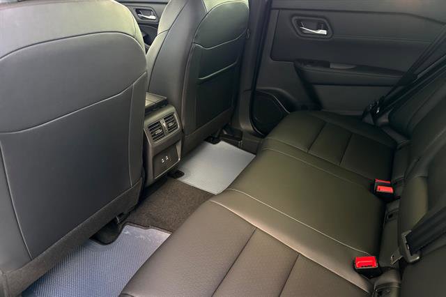 New 2026 Nissan Rogue Dark Armor image 13