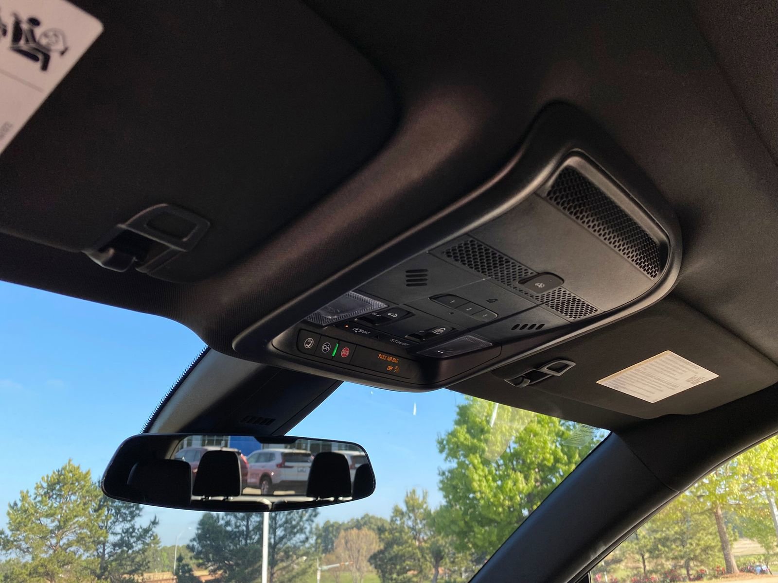 Used 2024 Cadillac XT6 Premium Luxury image 21