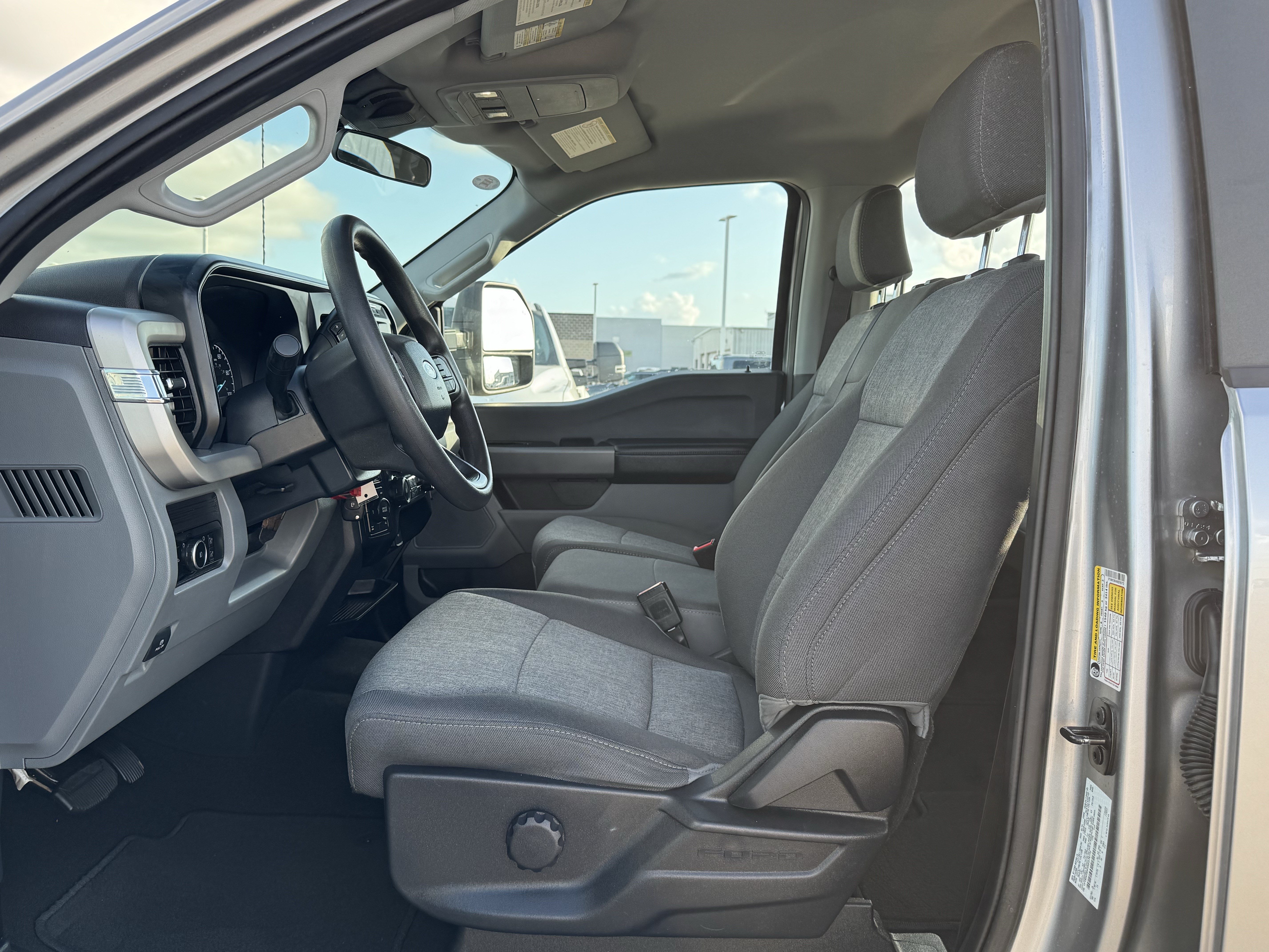 Used 2024 Ford F250 XL w/ STX Appearance Package AWD/4WD image 17