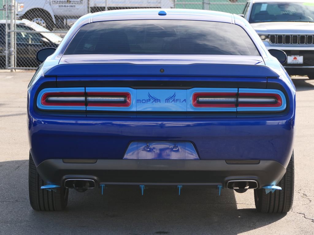Used 2022 Dodge Challenger SXT w/ Blacktop Package image 7