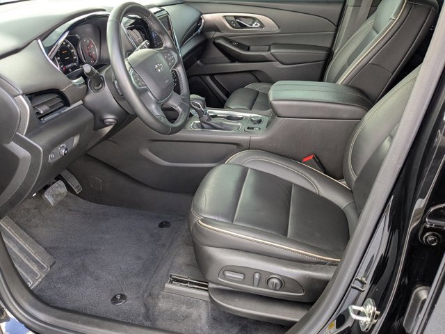 Used 2023 Chevrolet Traverse Premier w/ Redline Edition image 17
