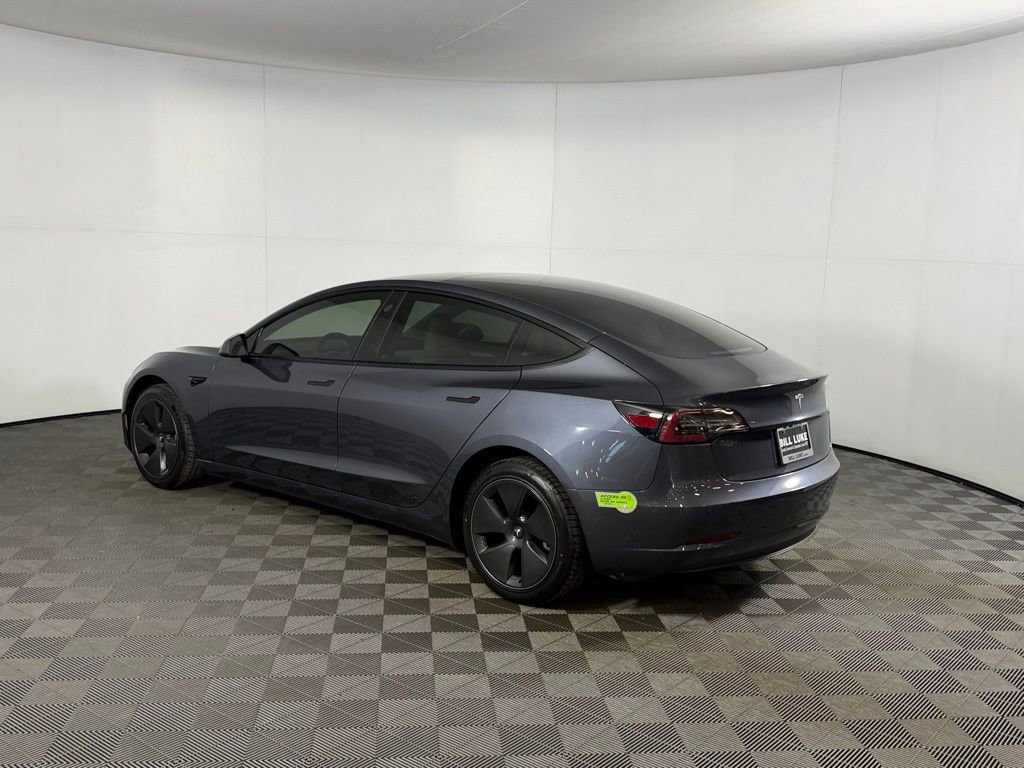 Used 2023 Tesla Model 3 Standard Range image 8