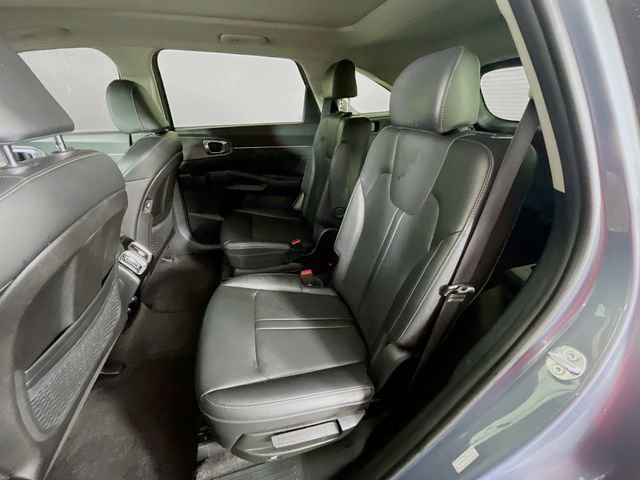 Used 2023 Kia Sorento SX image 26