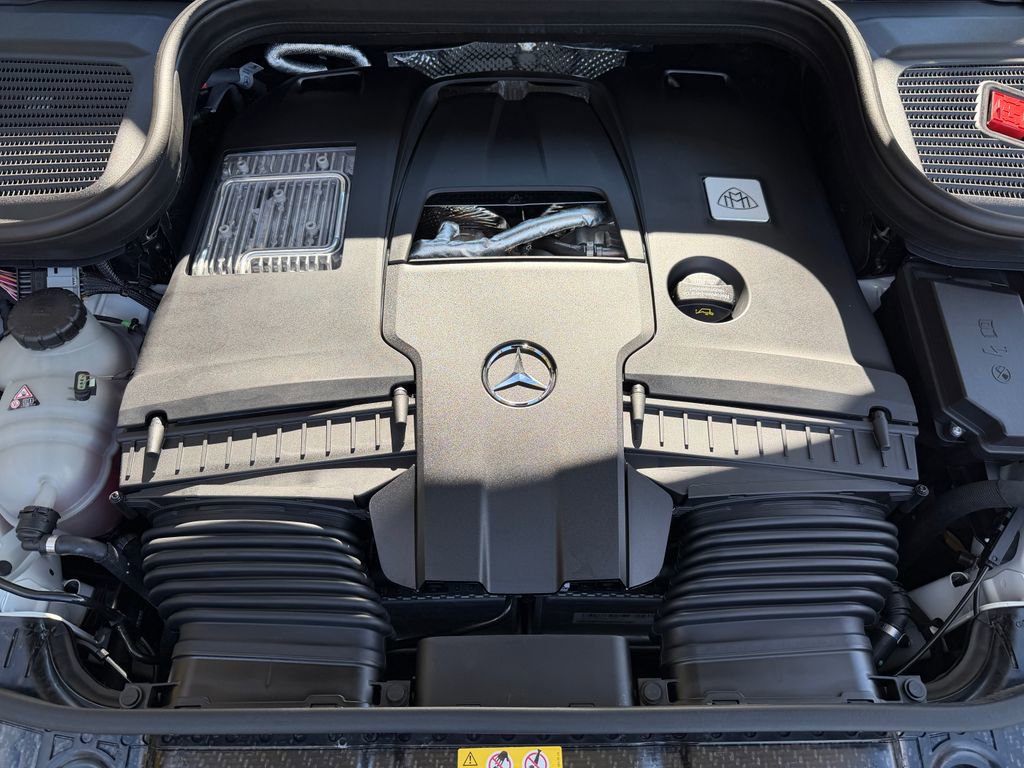 Used 2023 Mercedes-Benz Maybach GLS 600 4MATIC image 9