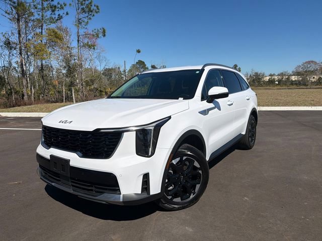 Used 2024 Kia Sorento S image 2