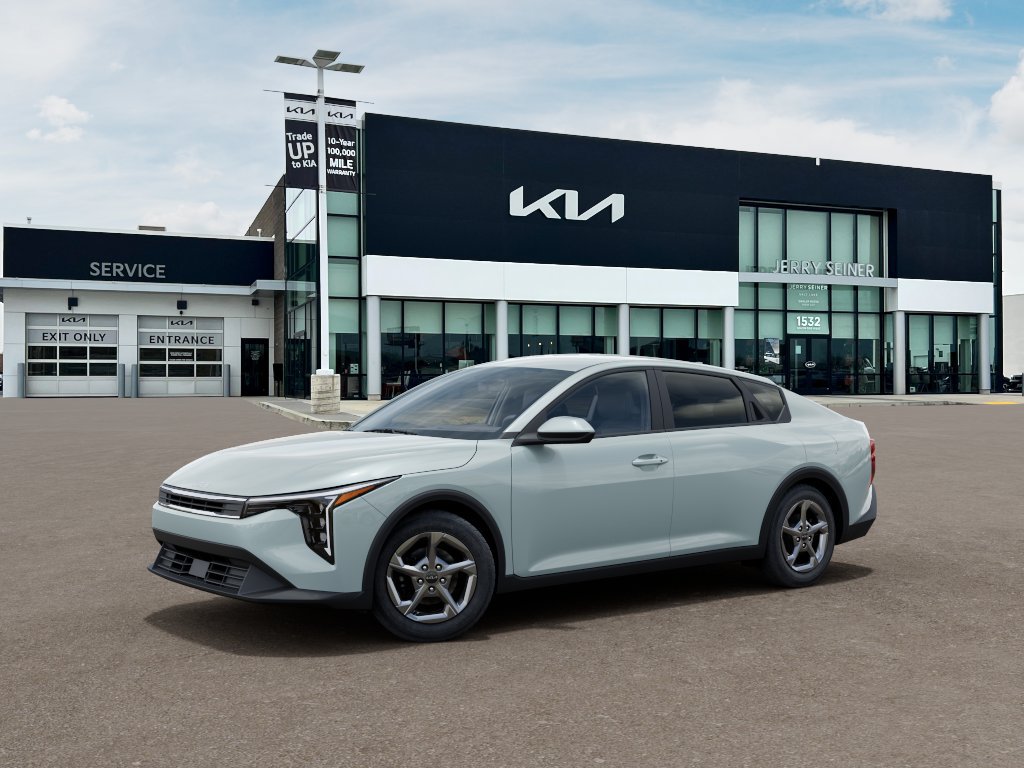 New 2026 Kia K4 FWD image 3