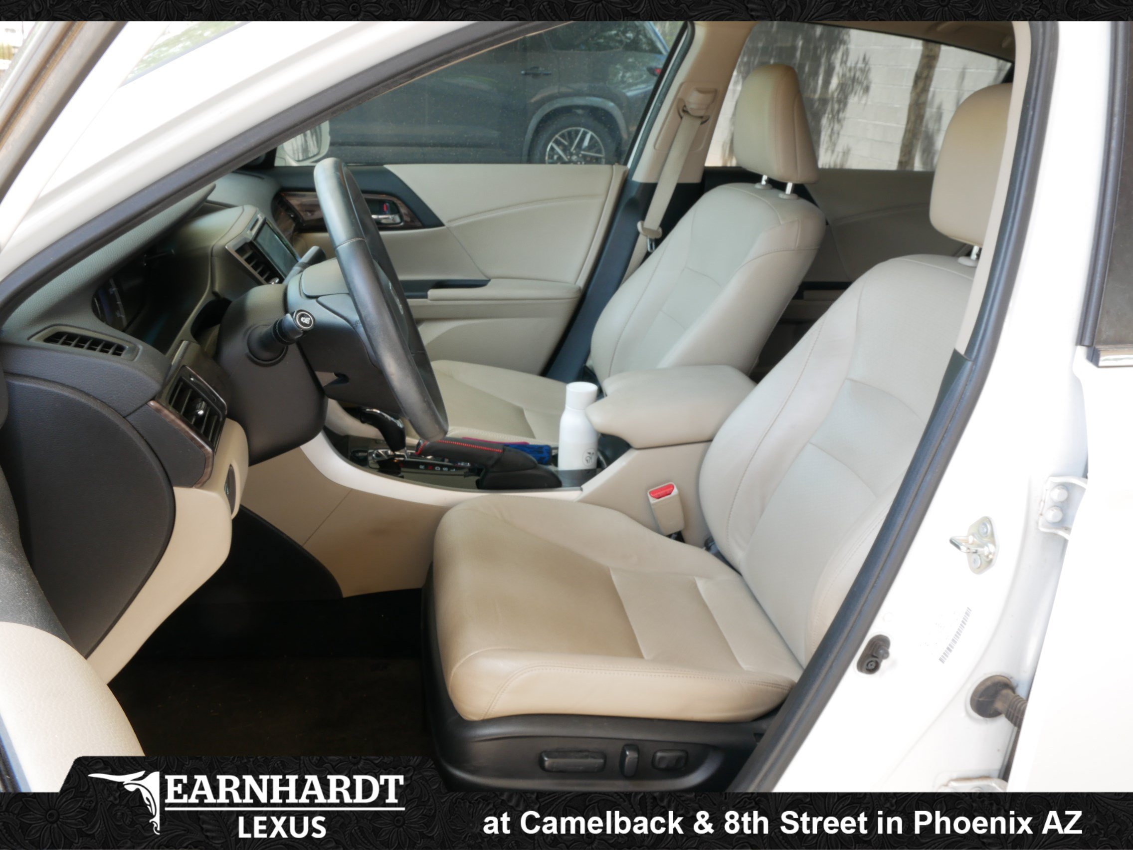 Used 2017 Honda Accord EX-L image 2
