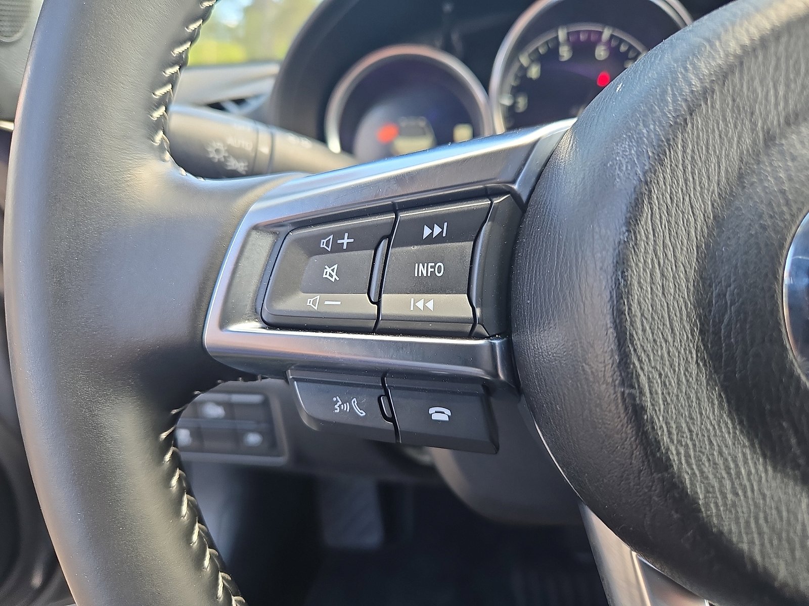 Used 2024 MAZDA MX-5 Miata Grand Touring w/ Weather Package RWD image 20