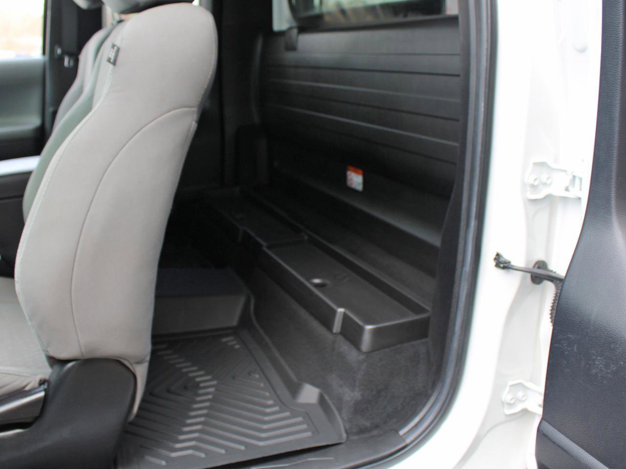 Used 2022 Toyota Tacoma SR image 25