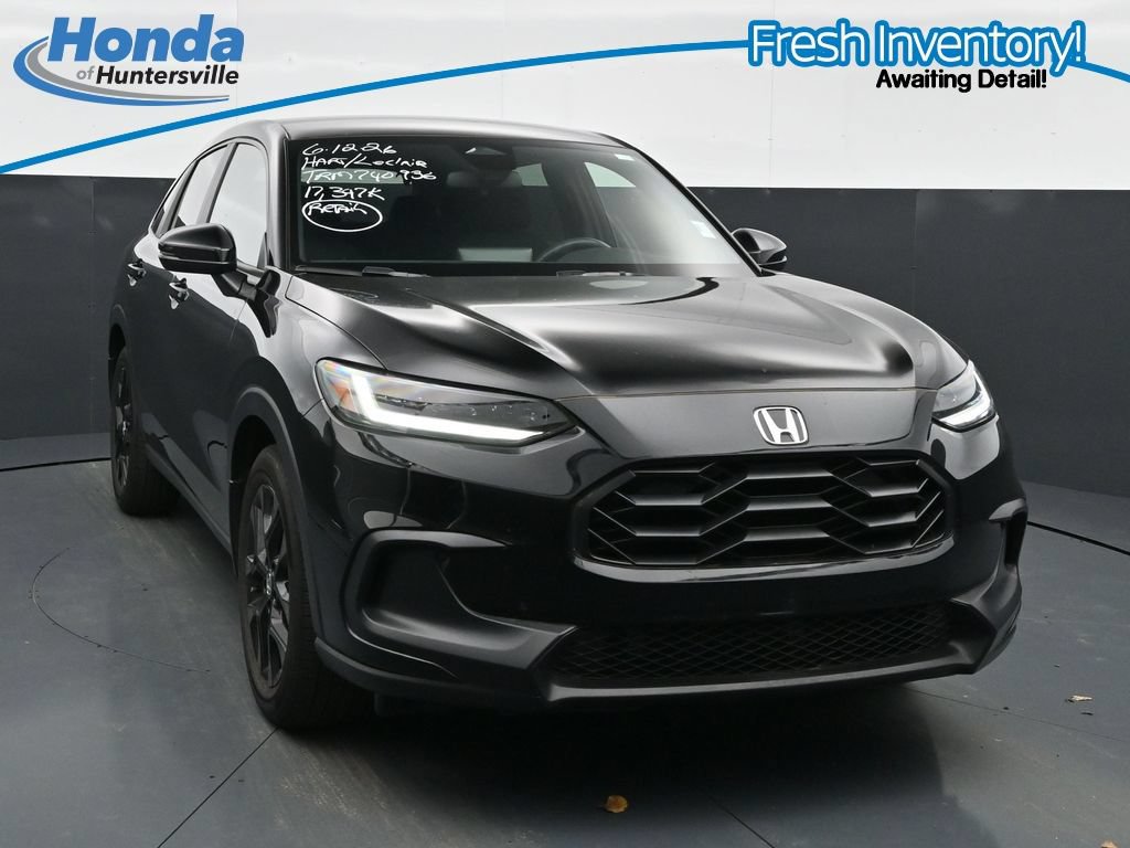 Used 2024 Honda HR-V Sport image 1