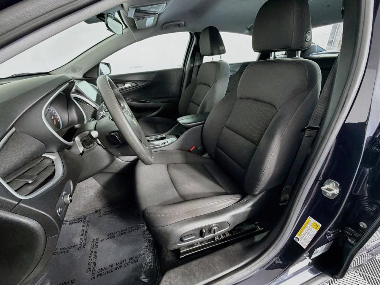 Used 2023 Chevrolet Malibu LT FWD image 32
