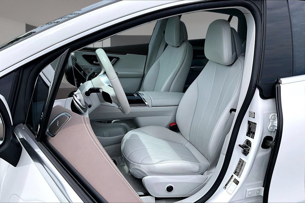 Used 2023 Mercedes-Benz EQE 350+ Sedan image 19