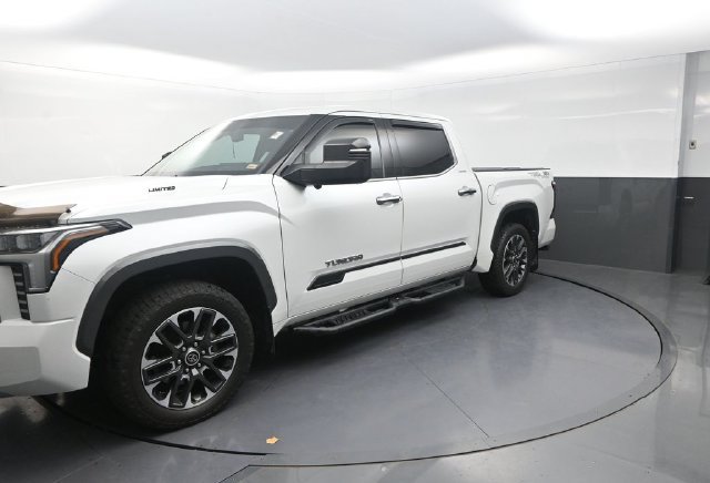 Used 2022 Toyota Tundra Limited AWD/4WD image 3