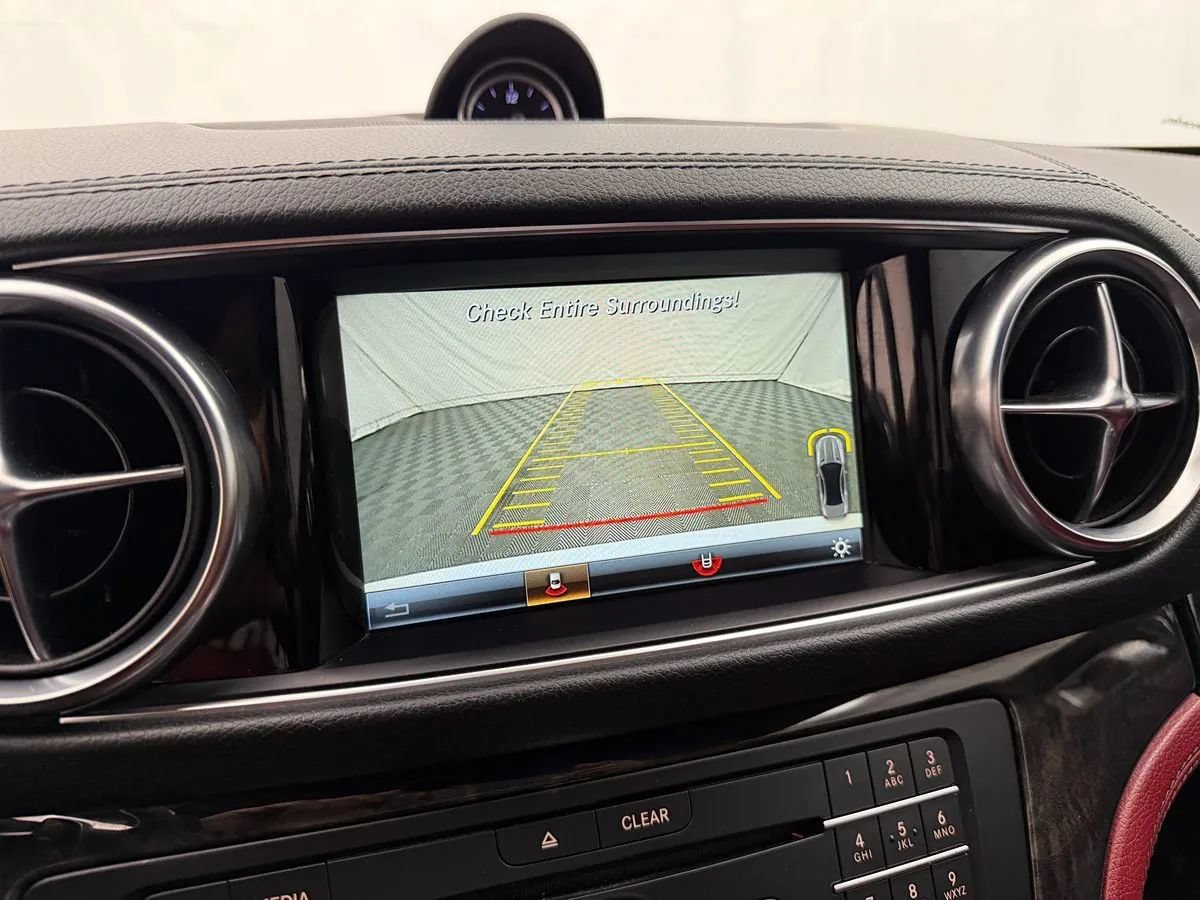 Used 2017 Mercedes-Benz SL 550 image 22