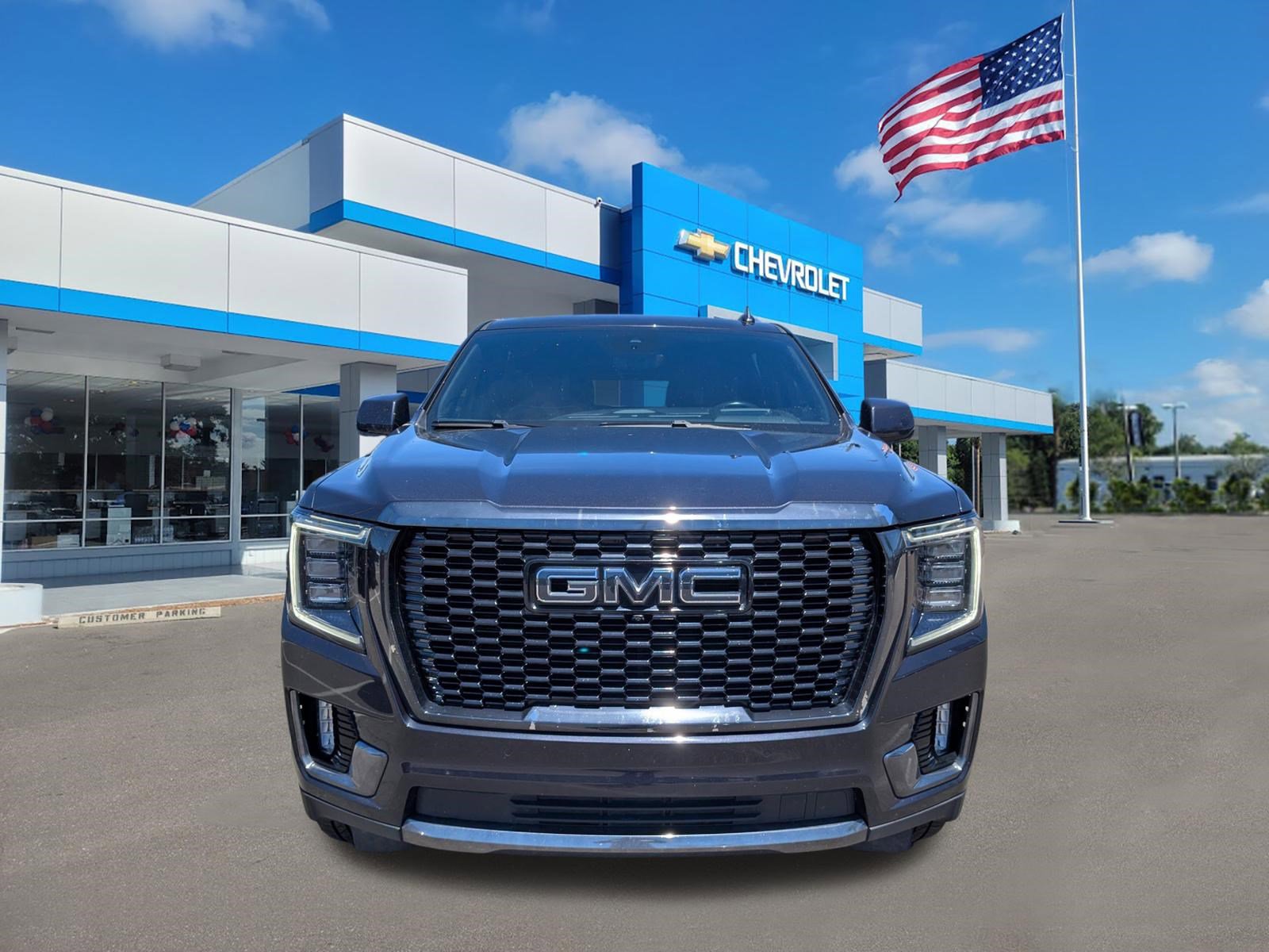 Used 2023 GMC Yukon XL Denali Ultimate image 2