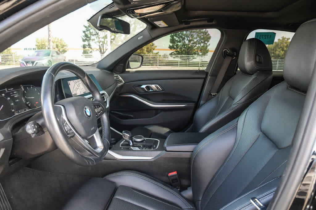 Used 2022 BMW 330i Sedan RWD image 12