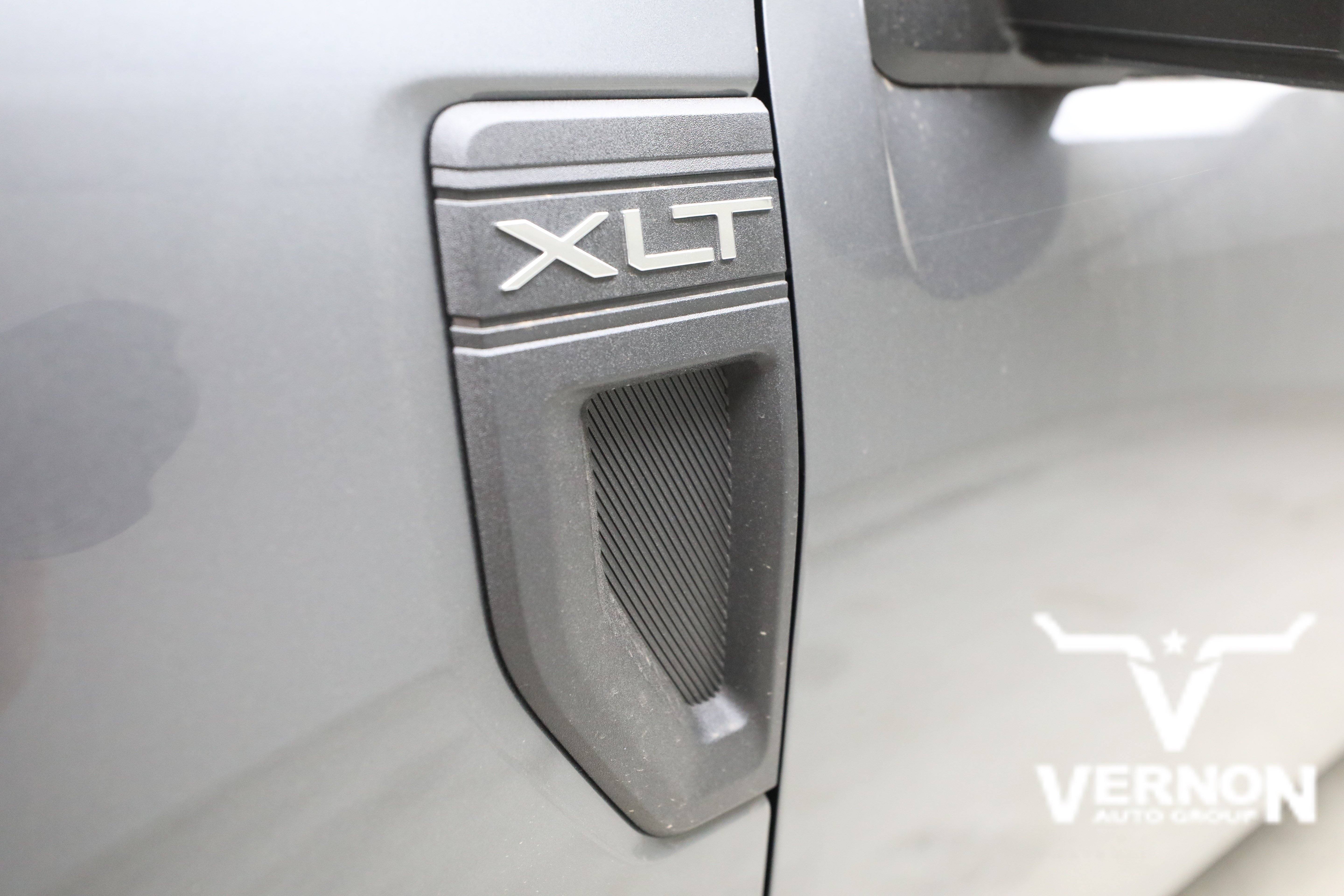 New 2026 Ford Maverick XLT w/ XLT Luxury Package FWD image 30