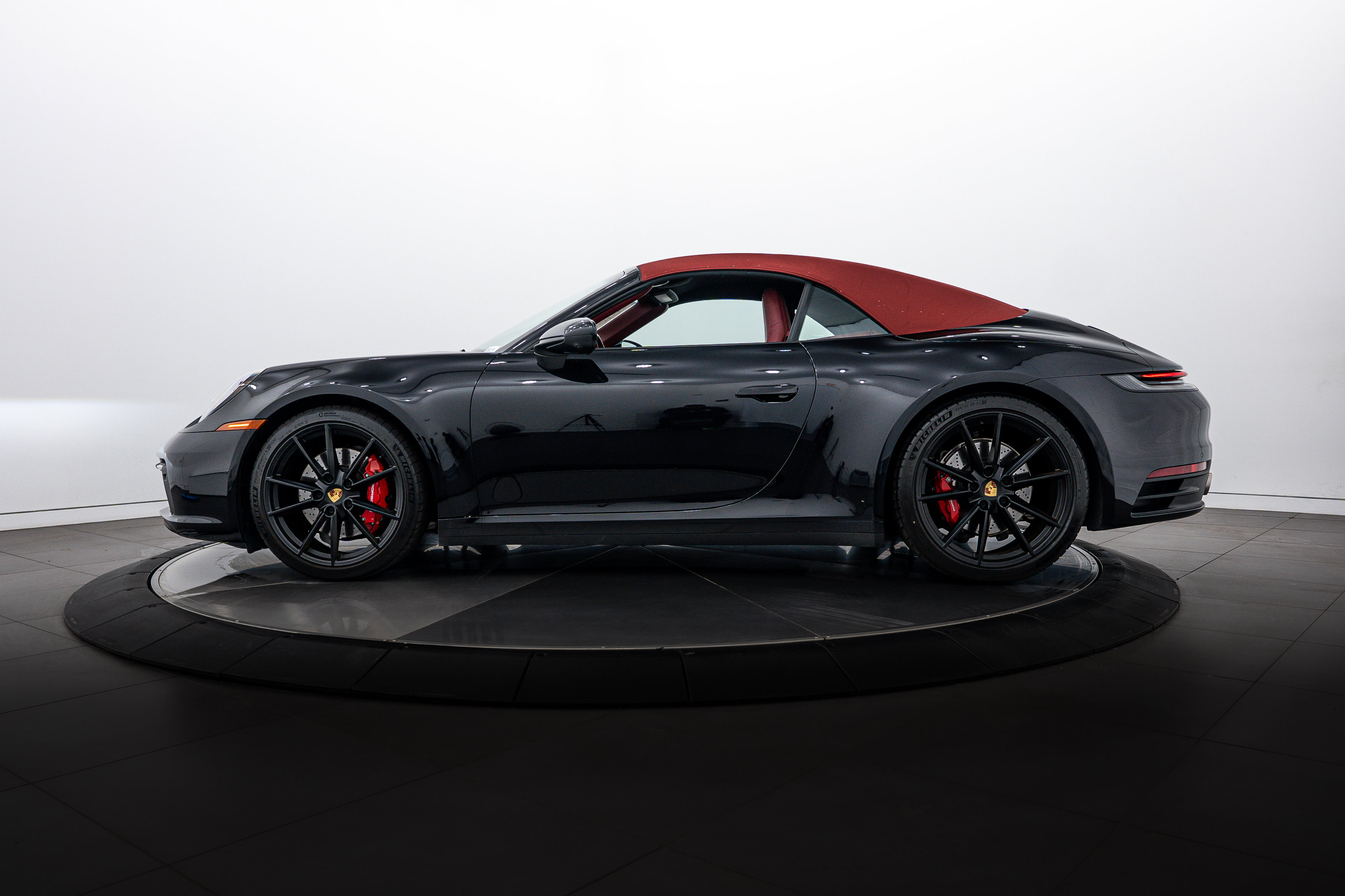 Certified 2024 Porsche 911 Carrera S RWD image 22