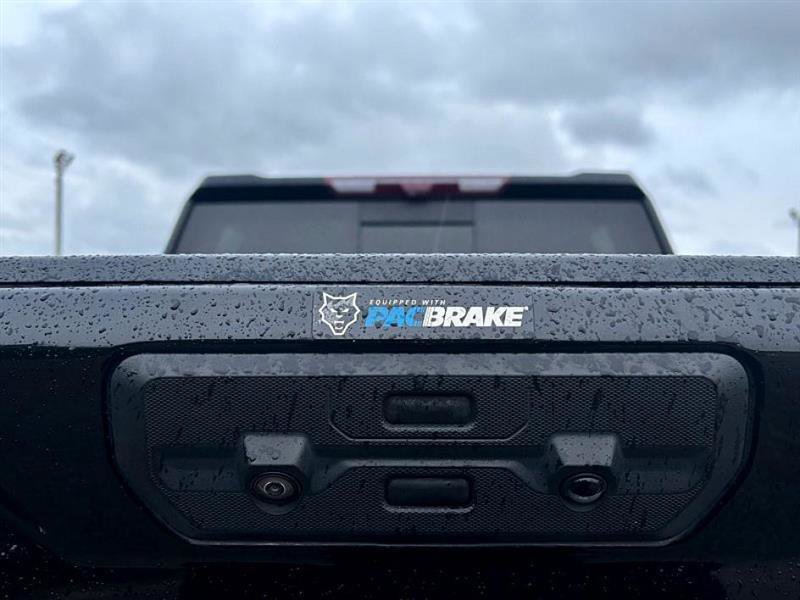 Used 2022 GMC Sierra 3500 AT4 w/ AT4 Premium Plus Package image 39