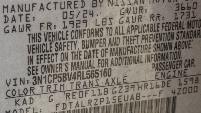 Used 2024 Nissan Kicks S image 27