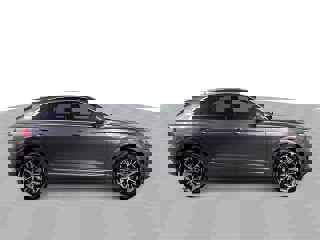 Used 2024 Audi Q8 Premium Plus image 9