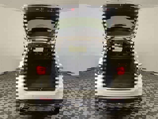 Certified 2026 Mercedes-Benz GLC 300 4MATIC image 34