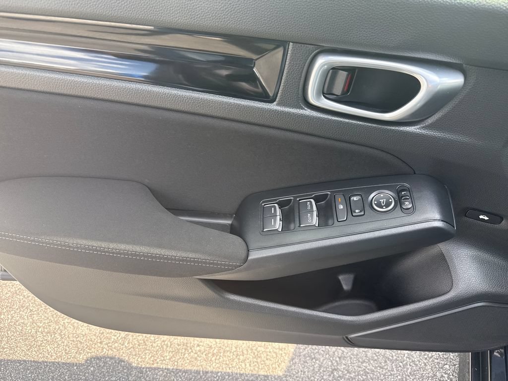 Certified 2024 Honda Civic EX image 3