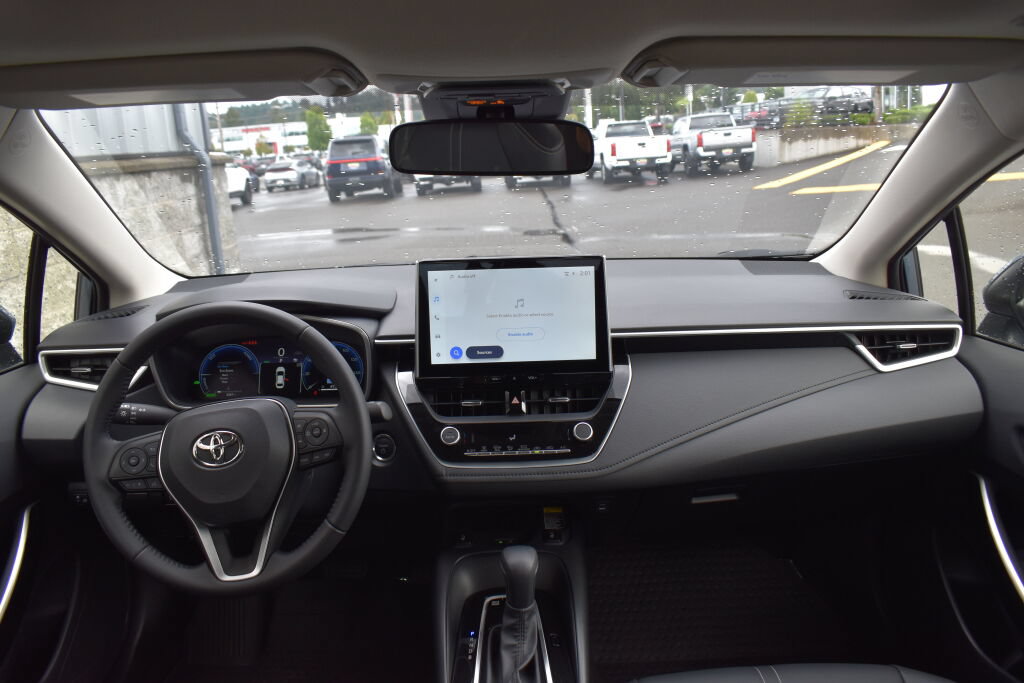 Certified 2026 Toyota Corolla XLE FWD image 26