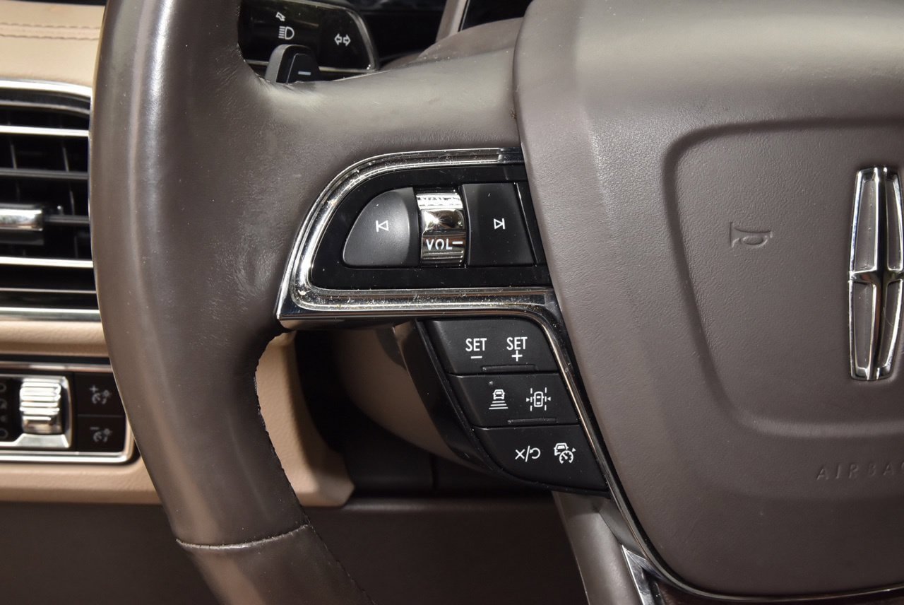 Used 2024 Lincoln Navigator Reserve AWD/4WD image 24