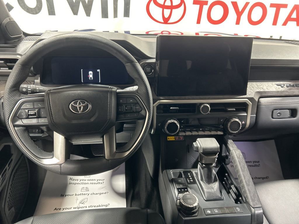 Used 2024 Toyota Tacoma Limited w/ Limited Package (LT) image 20
