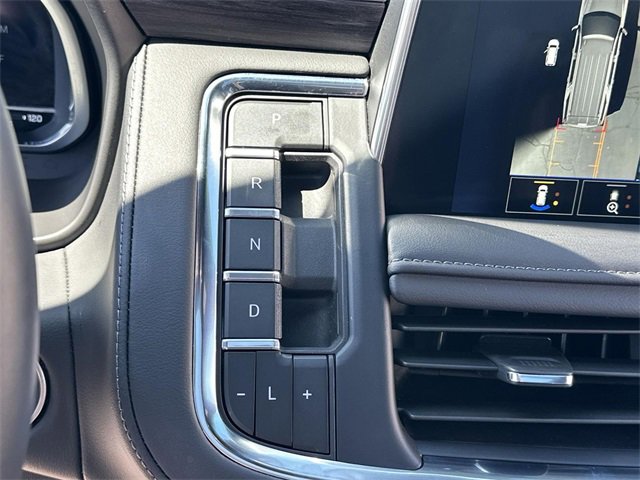 Used 2024 Chevrolet Tahoe Z71 w/ Off-Road Capability Package image 15