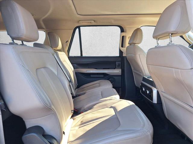 Used 2023 Ford Expedition Max Limited image 19