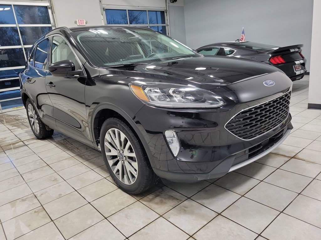 Used 2022 Ford Escape Titanium image 7