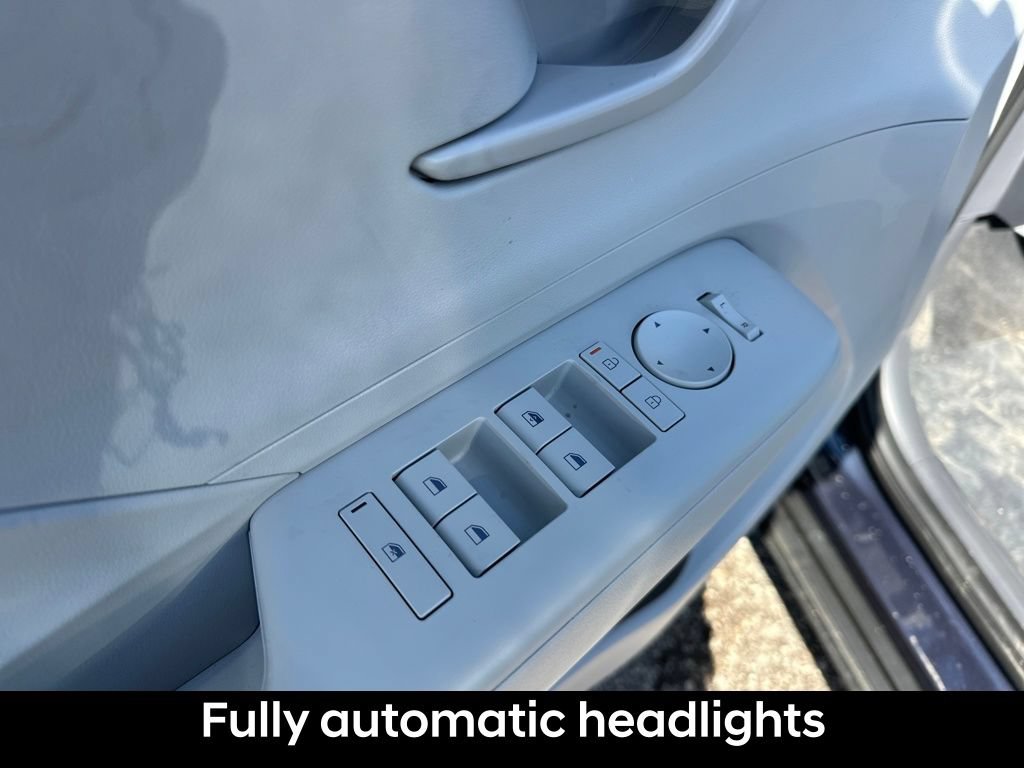 Used 2026 Hyundai Kona SE AWD/4WD image 14