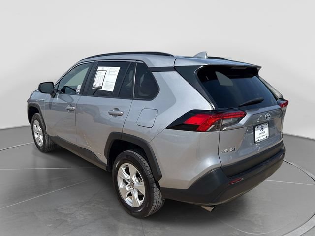 Used 2021 Toyota RAV4 LE AWD/4WD image 6
