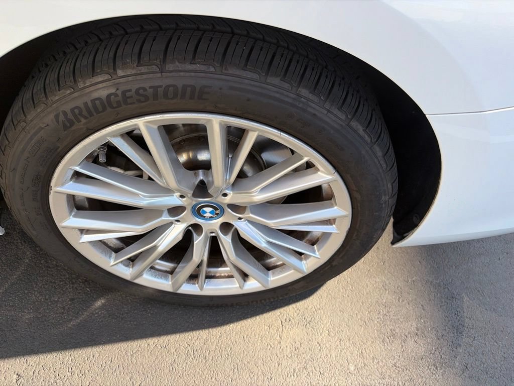 Certified 2023 BMW 330e w/ Premium Package RWD image 9